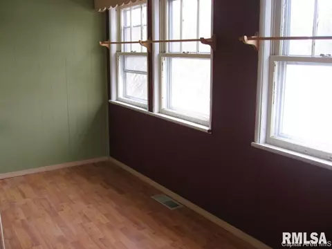 820 E Sangamon Ave, Springfield, IL 62702 photo 10