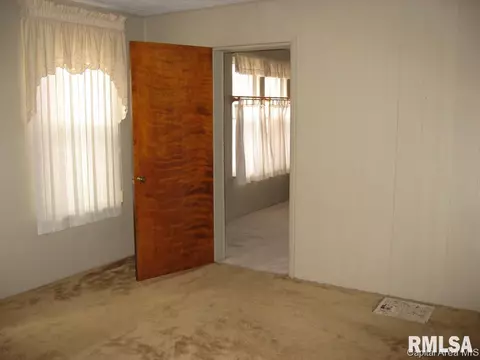 820 E Sangamon Ave, Springfield, IL 62702 photo 19