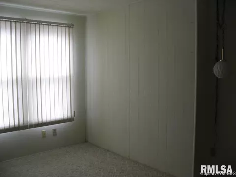 820 E Sangamon Ave, Springfield, IL 62702 photo 7