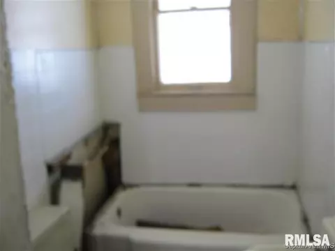 927 S 15th St, Springfield, IL 62703 photo 8