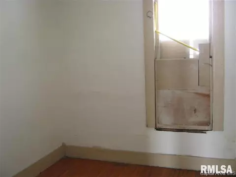 927 S 15th St, Springfield, IL 62703 photo 6