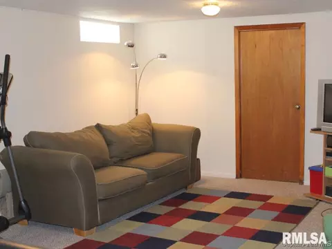 200 Cartwright Dr, Springfield, IL 62704 photo 14