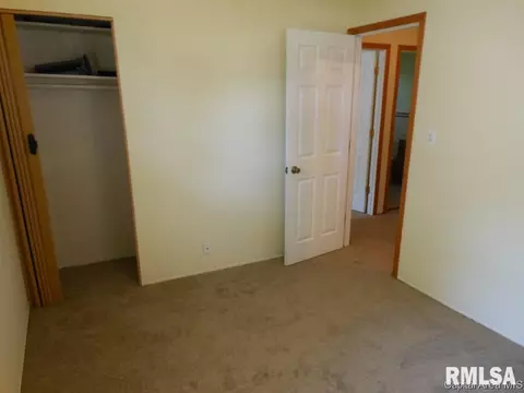 1816 Bertman, Springfield, IL 62702 photo 11