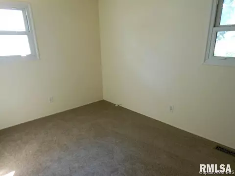 1816 Bertman, Springfield, IL 62702 photo 6