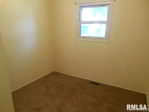 1816 Bertman, Springfield, IL 62702 photo 8