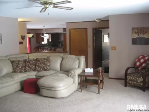 8017 Hunt Rd, Springfield, IL 62712 photo 6