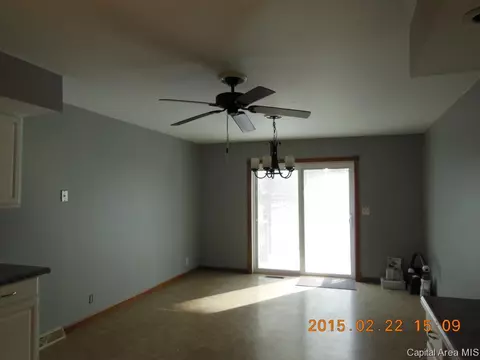 530 Gabbert Rd, Springfield, IL 62707 photo 3