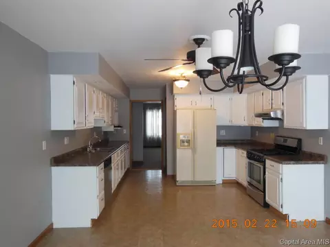 530 Gabbert Rd, Springfield, IL 62707 photo 2