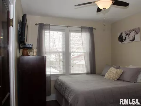 1515 S 4th St, Springfield, IL 62703 photo 12