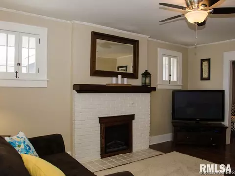 1515 S 4th St, Springfield, IL 62703 photo 9