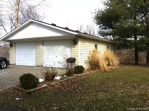 1115 Memory Ln, Springfield, IL 62707 photo 6