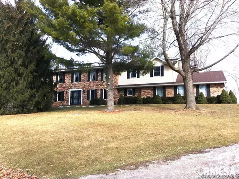 1115 Memory Ln, Springfield, IL 62707 photo 1