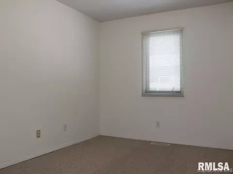 121 Astoria Rd, Springfield, IL 62704 photo 17