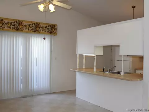 121 Astoria Rd, Springfield, IL 62704 photo 7
