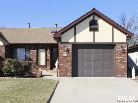 121 Astoria Rd, Springfield, IL 62704 photo 1