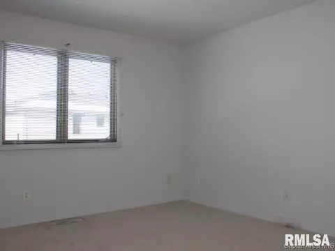 121 Astoria Rd, Springfield, IL 62704 photo 9