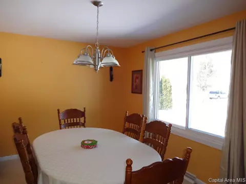 2216 Montclair, Springfield, IL 62704 photo 14