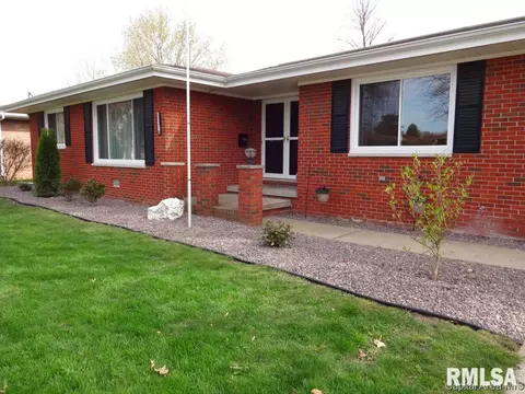2216 Montclair, Springfield, IL 62704 photo 1