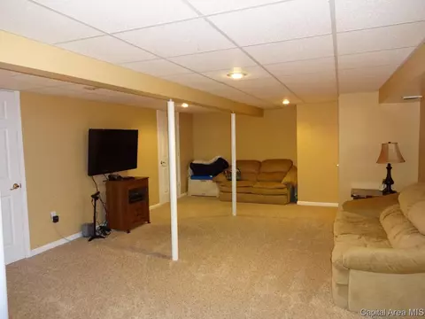 2216 Montclair, Springfield, IL 62704 photo 25