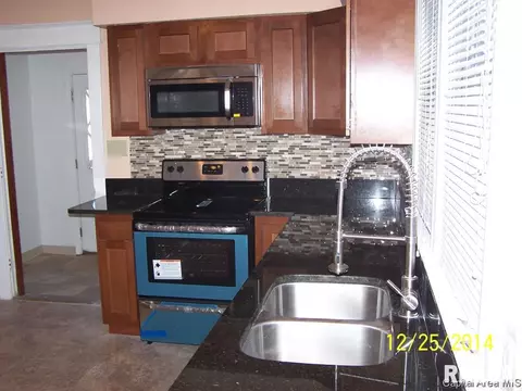 1307 W Iles, Springfield, IL 62704 photo 11