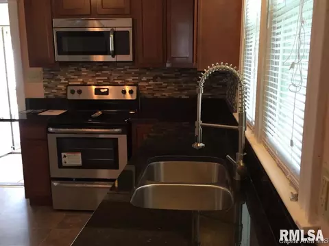 1307 W Iles, Springfield, IL 62704 photo 10