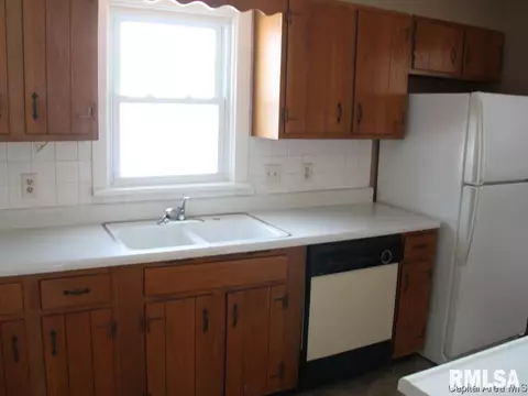 2924 S 4th St, Springfield, IL 62703 photo 3