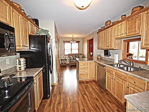 1400 Summershade Dr, Springfield, IL 62712 photo 9