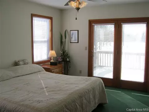 1085 Klor Rd, Buffalo, IL 62515 photo 8