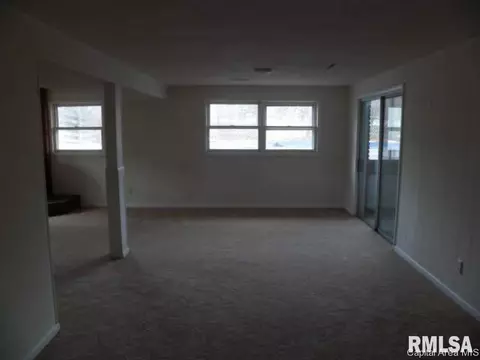 201 Dickinson, Springfield, IL 62704 photo 7