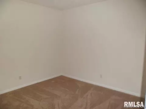 201 Dickinson, Springfield, IL 62704 photo 2