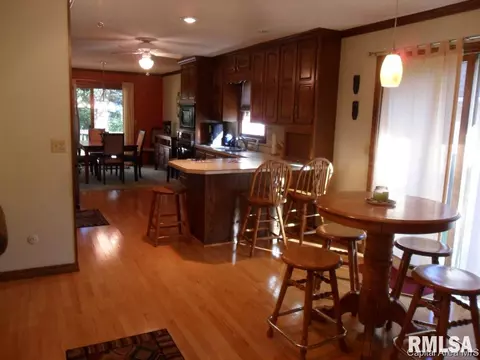 2608 Interlacken Dr, Springfield, IL 62704 photo 6