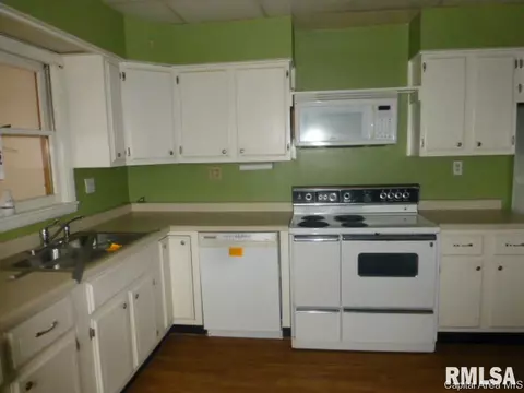610 W Hay Street St, Springfield, IL 62702 photo 4