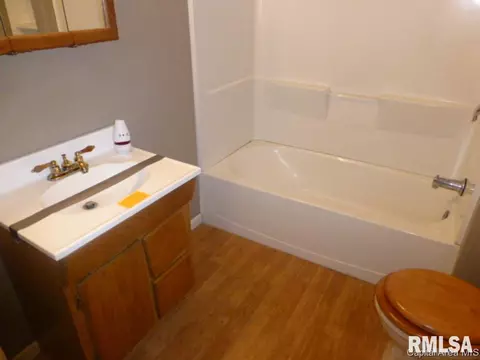 610 W Hay Street St, Springfield, IL 62702 photo 10