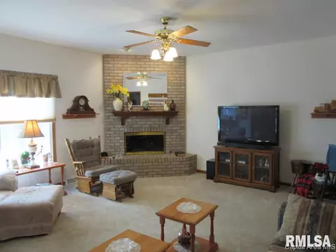 3958 Springer Ln, Springfield, IL 62711 photo 9