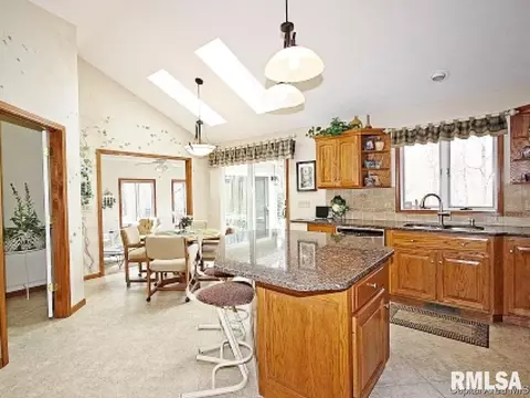 805 Fairfax, Springfield, IL 62702 photo 7