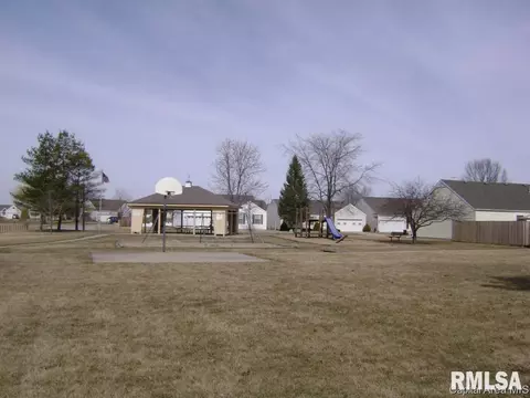 2437 Basil Dr, Springfield, IL 62707 photo 14