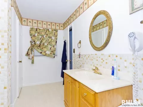 2516 Somerton, Springfield, IL 62702 photo 19