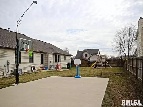 1400 Hosta St, Springfield, IL 62712 photo 24