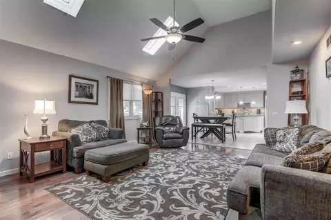 3601 Persimmon Dr, Springfield, IL 62712 photo 13