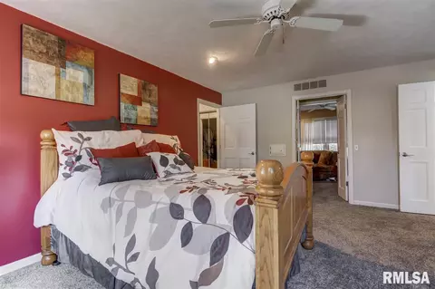 3601 Persimmon Dr, Springfield, IL 62712 photo 30