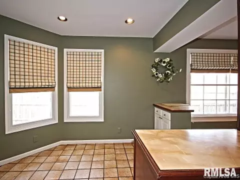 2147 Bates, Springfield, IL 62704 photo 7