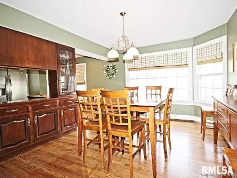 2147 Bates, Springfield, IL 62704 photo 6