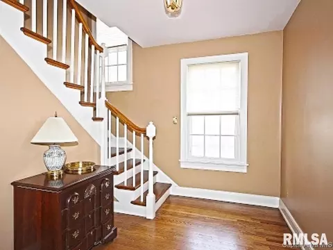 2147 Bates, Springfield, IL 62704 photo 2