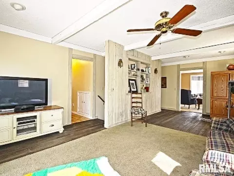 2147 Bates, Springfield, IL 62704 photo 10