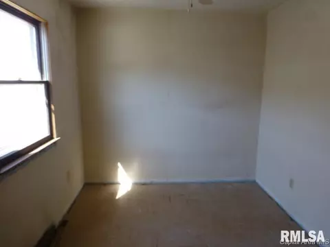 2137 E Keys Ave, Springfield, IL 62702 photo 9
