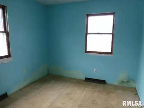 2137 E Keys Ave, Springfield, IL 62702 photo 6