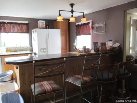 2412 Ardmore, Springfield, IL 62702 photo 2