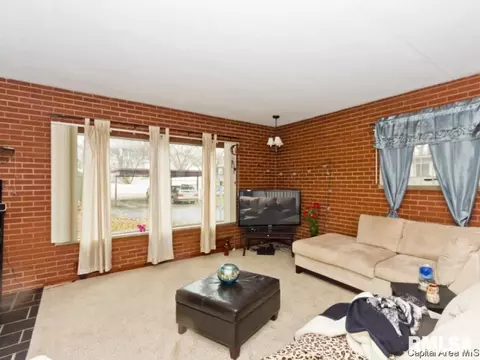 2008 S Park, Springfield, IL 62704 photo 8
