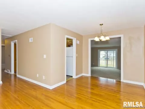 2309 S Spg, Springfield, IL 62704 photo 14