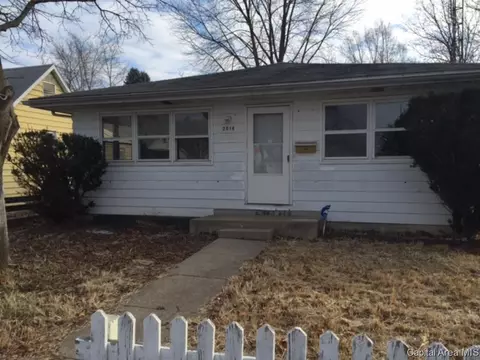 2016 S 14th St, Springfield, IL 62703 photo 1
